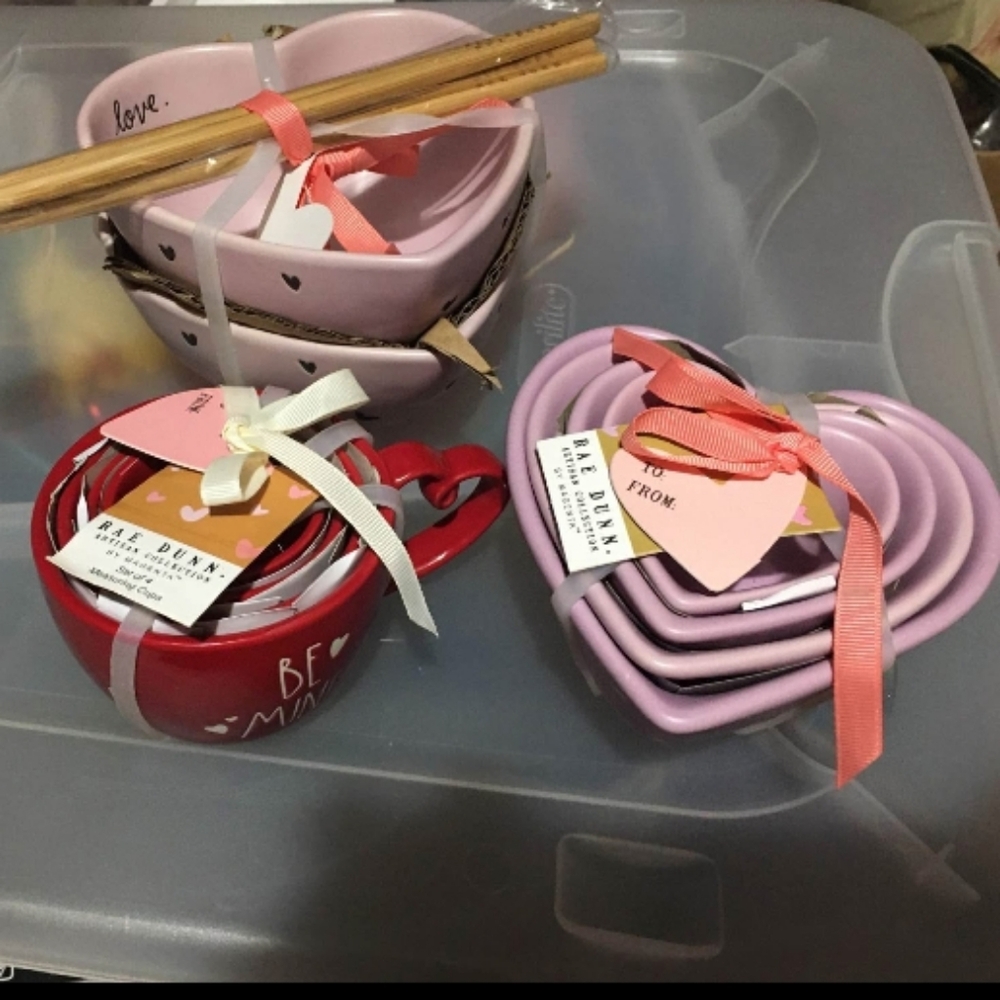 Heart-Shaped Pink and Red Bowls Set